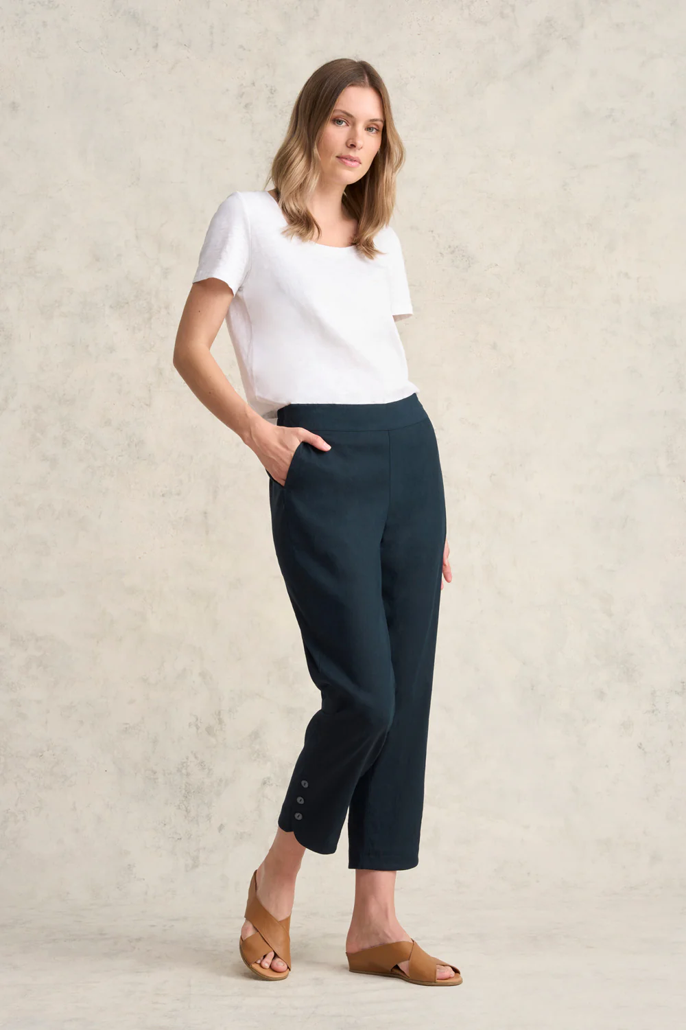 Curved Hem Linen Pant - Ink - Image 3