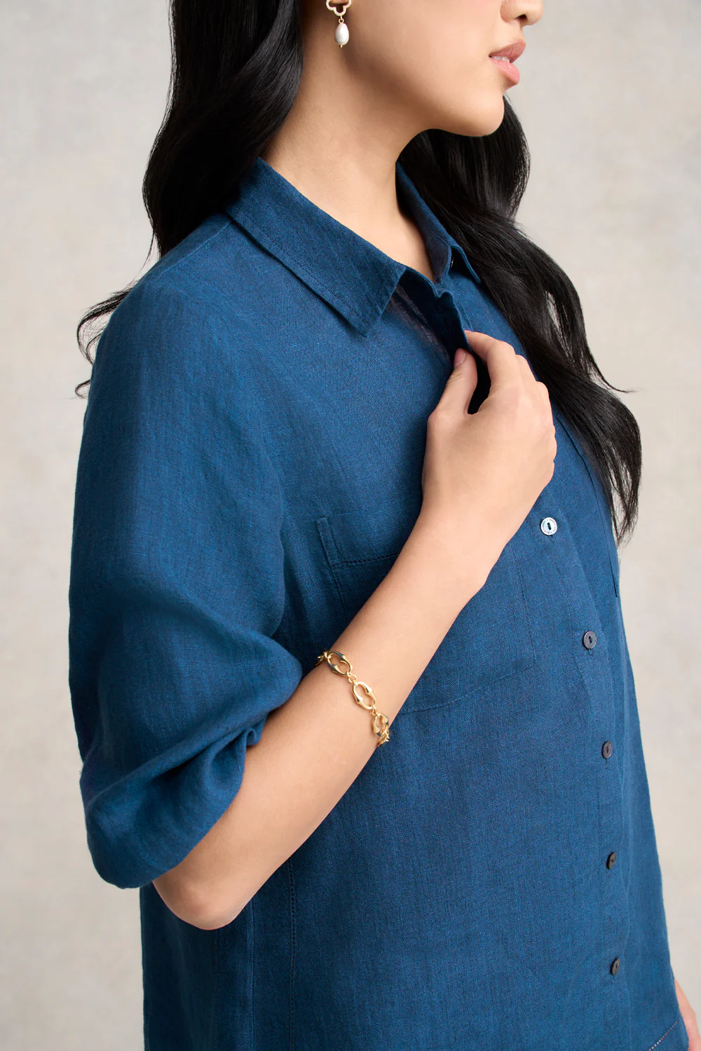 Essential Linen Shirt - Navy Delave - Image 3