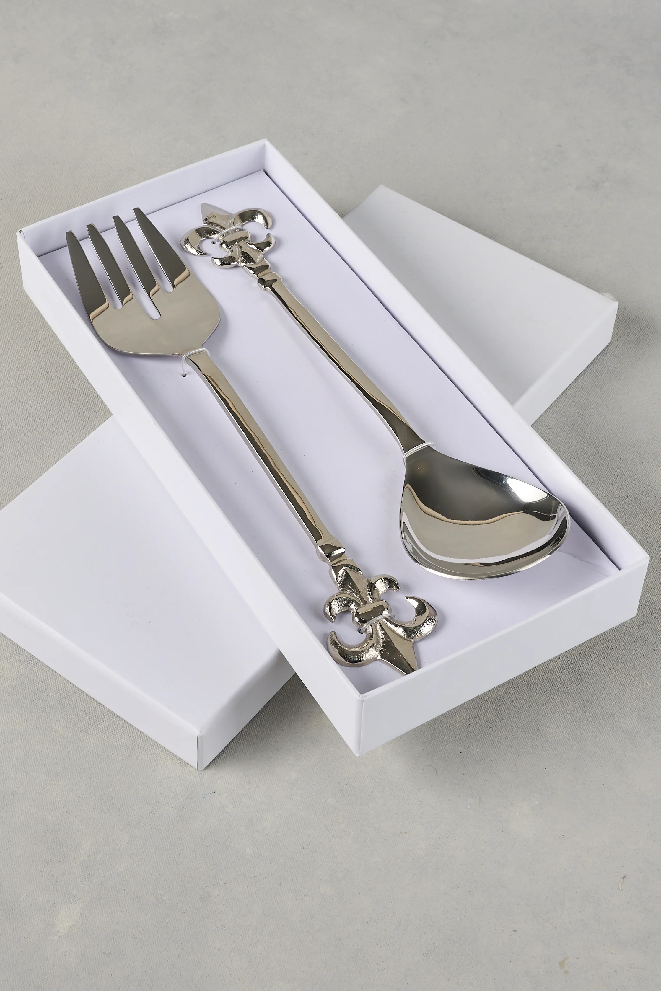 Fleaur De Lys Salad Servers - Image 3