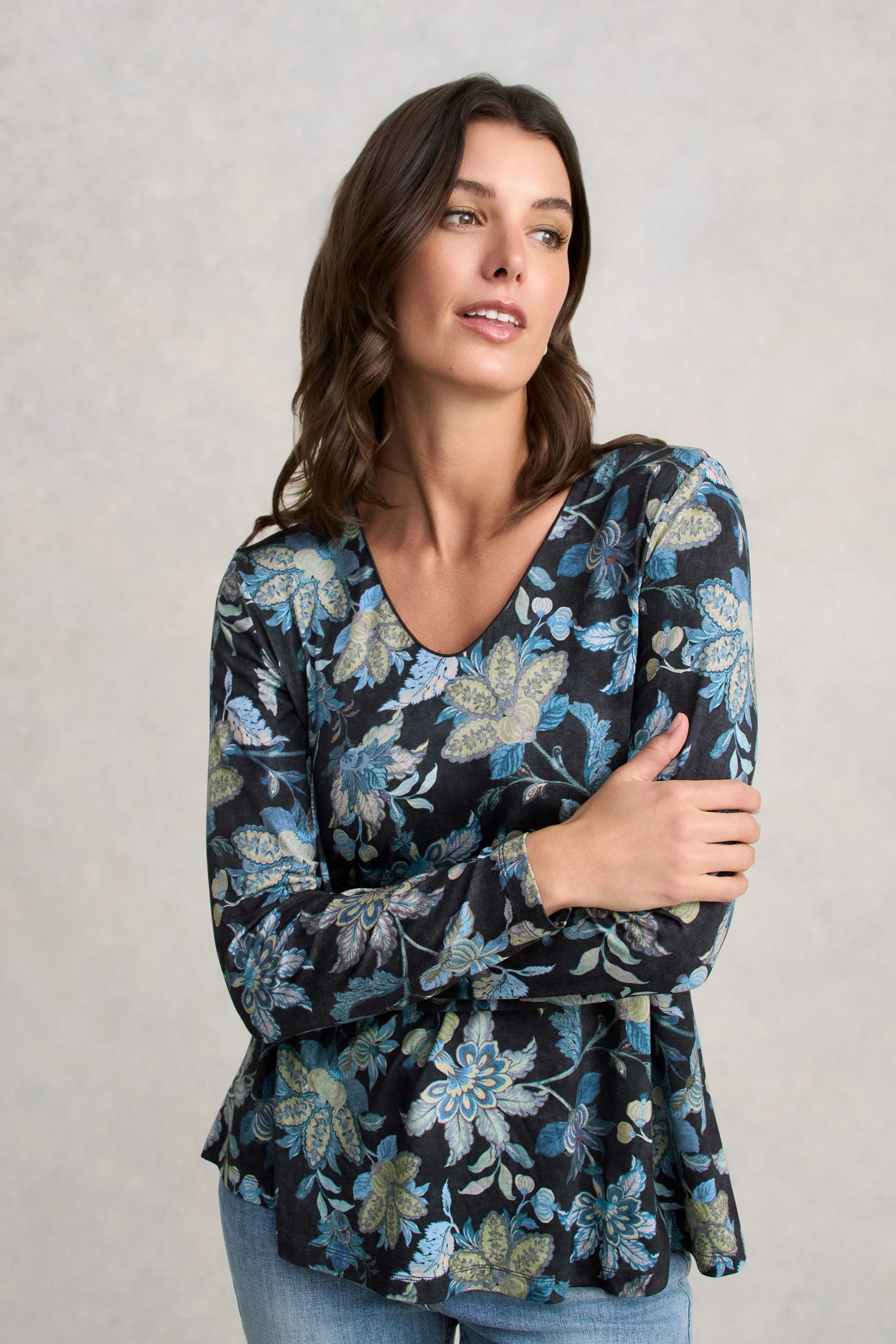 V-Neck Relaxed T-Shirt - Floral Chintz Print - Image 3
