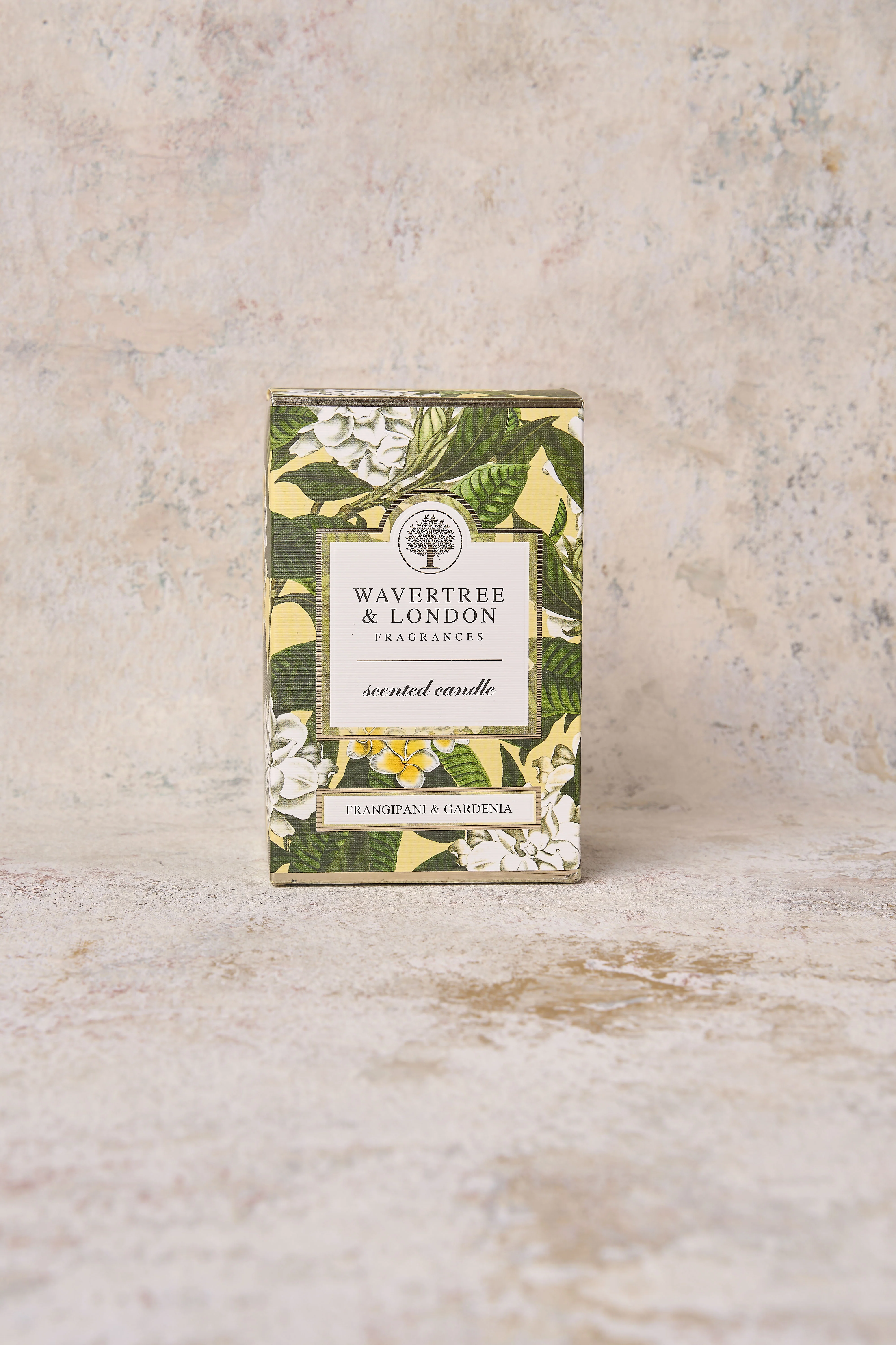 Wavertree & London Frangipani and Gardenia Candle - Image 3